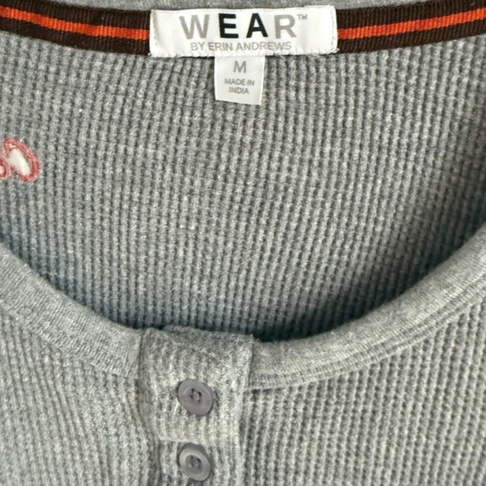 WEAR by Erin Andrews‎ Browns Waffle Henley Top Gray Medium - Picture 5 of 7